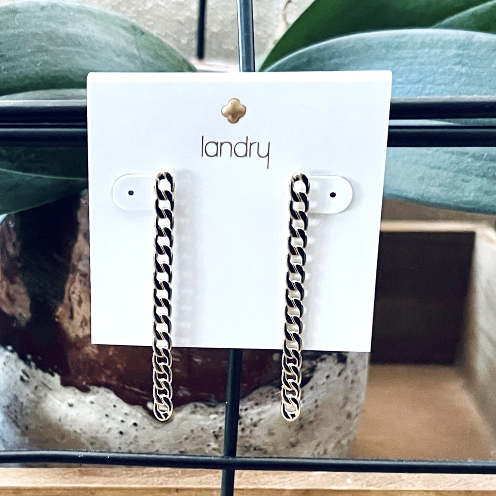 NWT Landry Chain Earrings